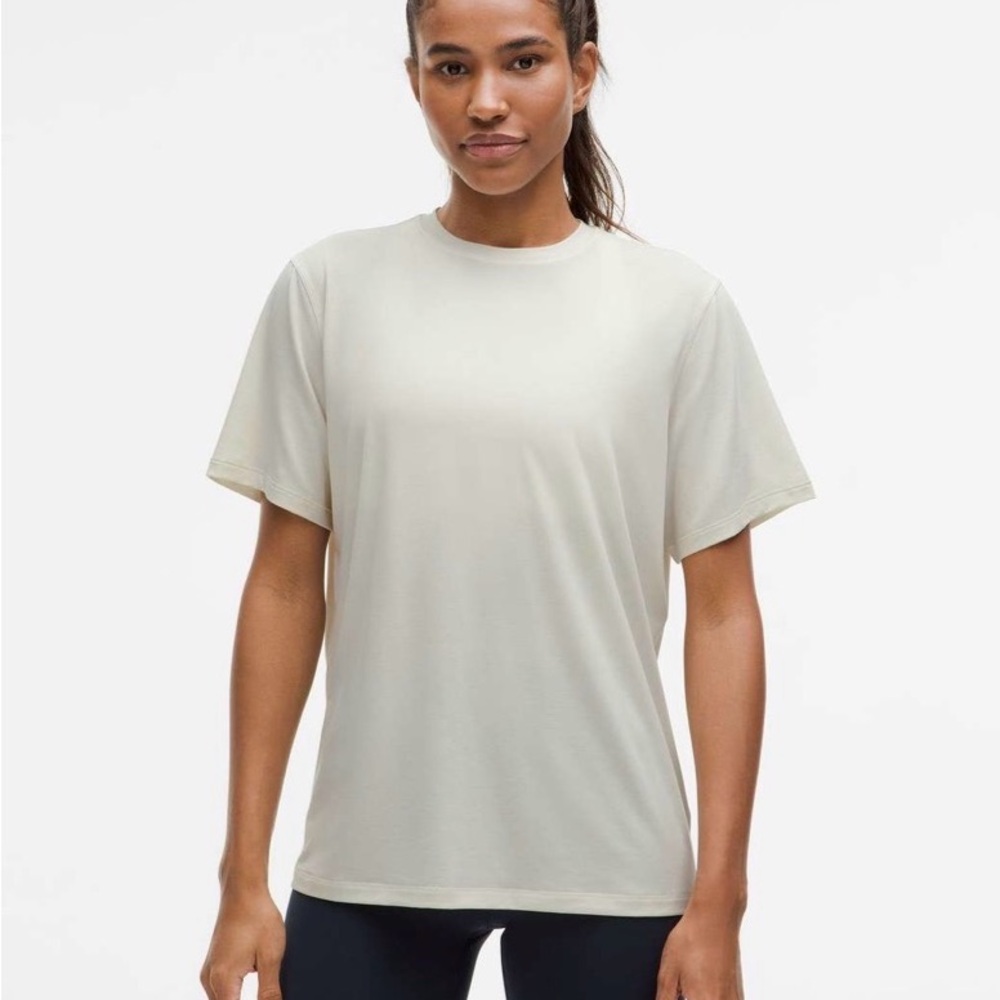 lululemon athletica Relaxed Crew Tee - Light Cream
